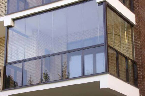 Алюминиевые остекление балконов